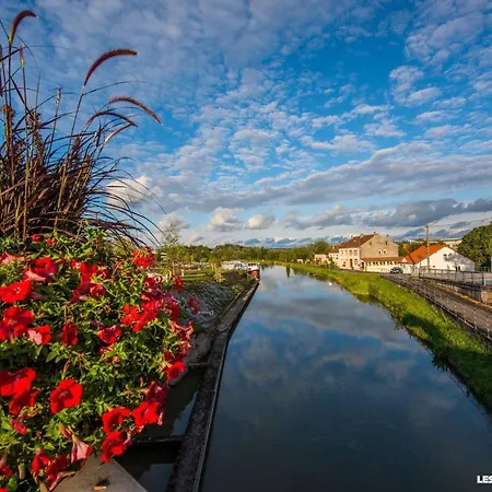 D Au Pays Des Cigognes